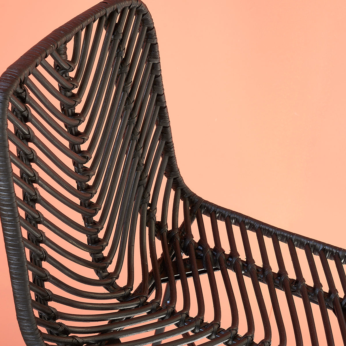 BOHEMA - Lote de 2 taburetes de metal y ratán negros