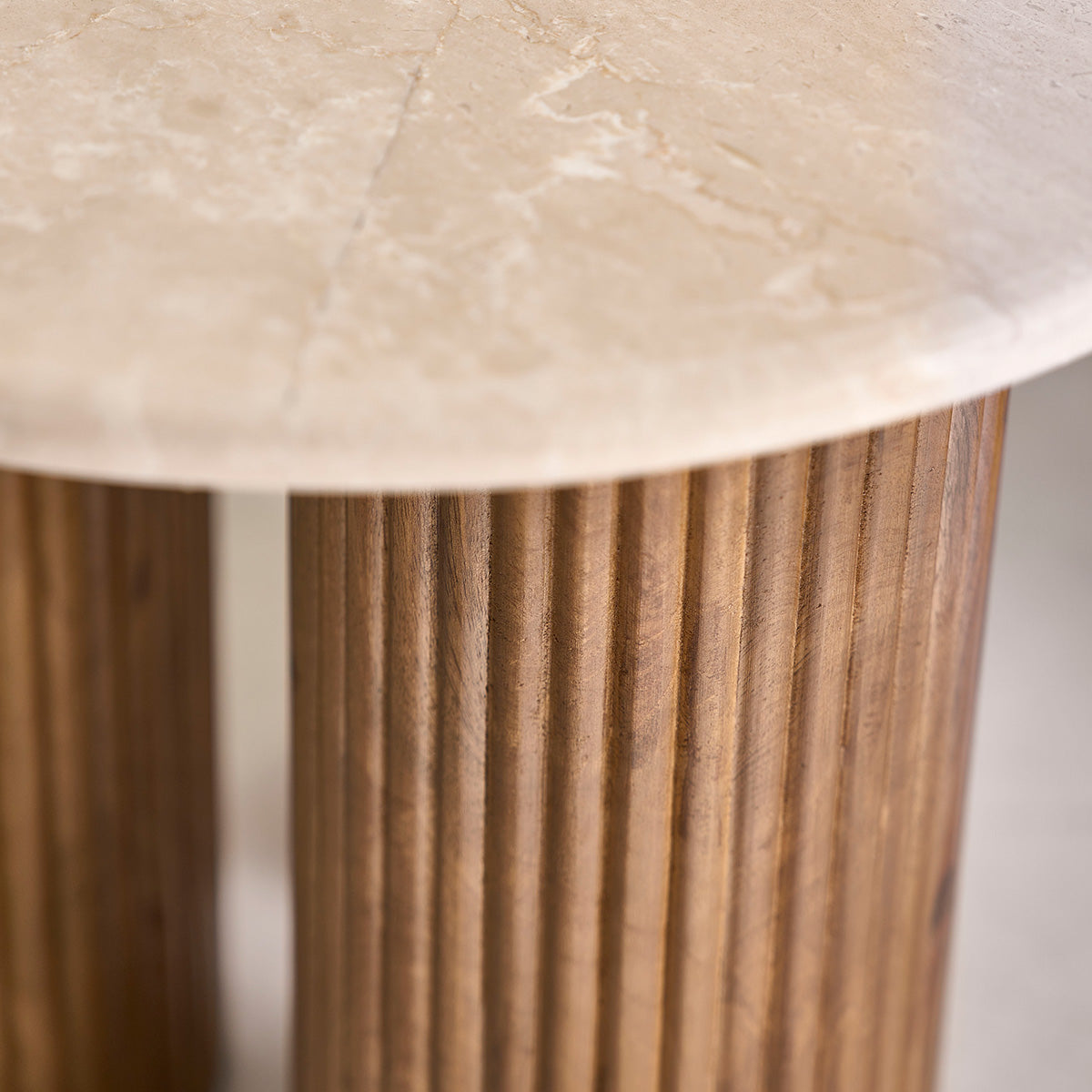 TOSCANE - Mesa auxiliar de madera de mango y mármol redonda