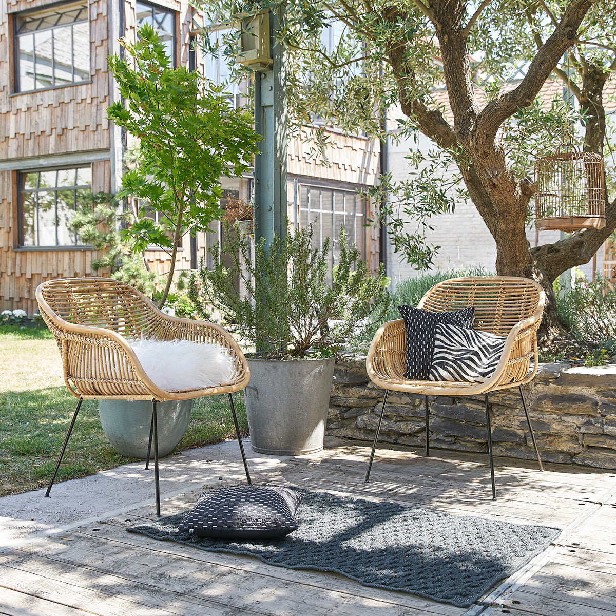 BOHEMA - Lote de 2 sillones de ratán y metal