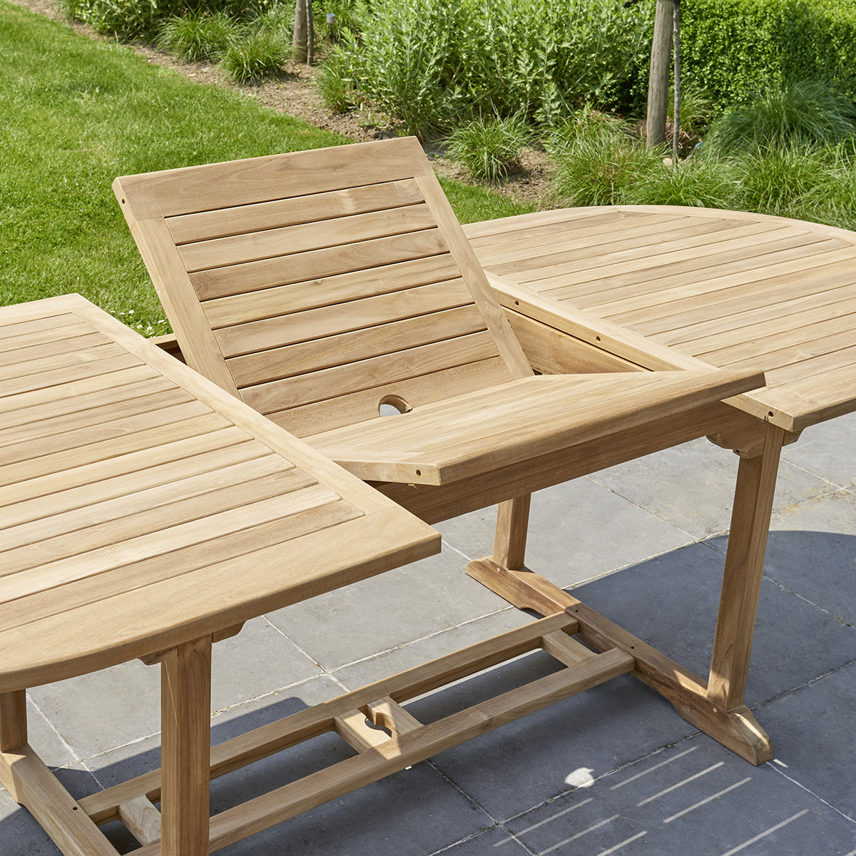 MIDLAND - Salón de exterior extensible de teca maciza para 8/10 pers.