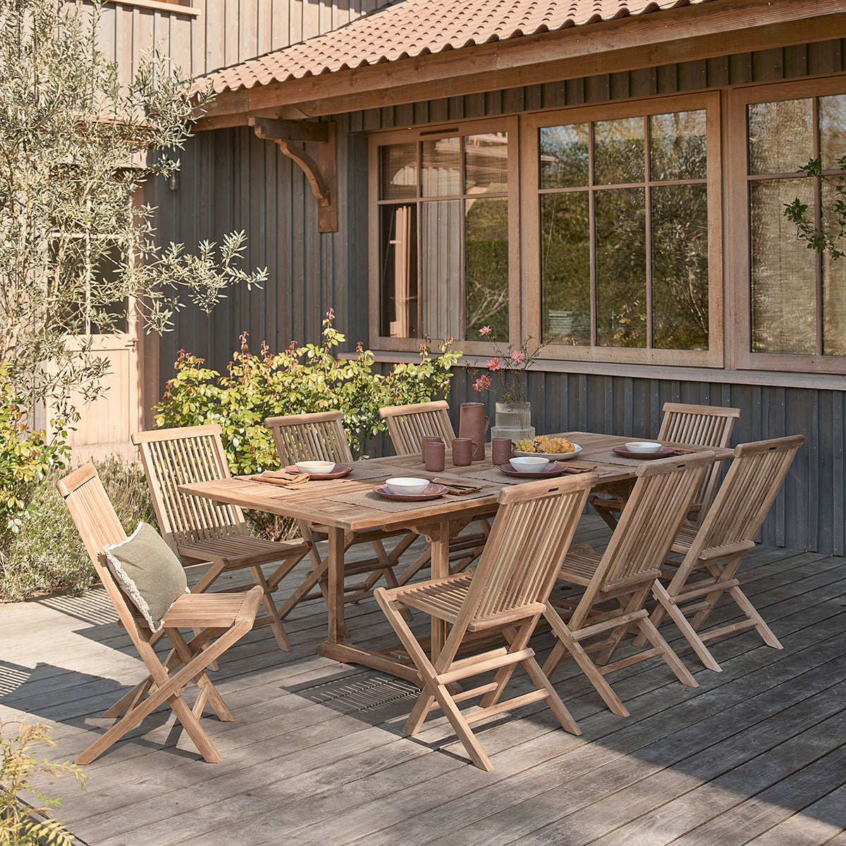 MALTE - Salón de exterior extensible de teca maciza para 8/10 pers.