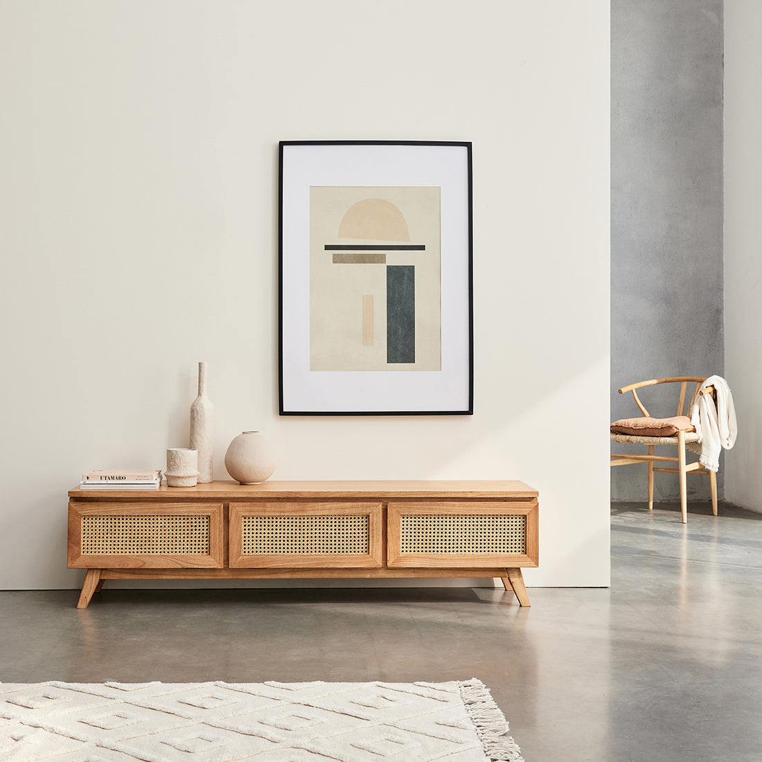 ISÉE - Mueble de TV de mindi macizo y rejilla 160 cm