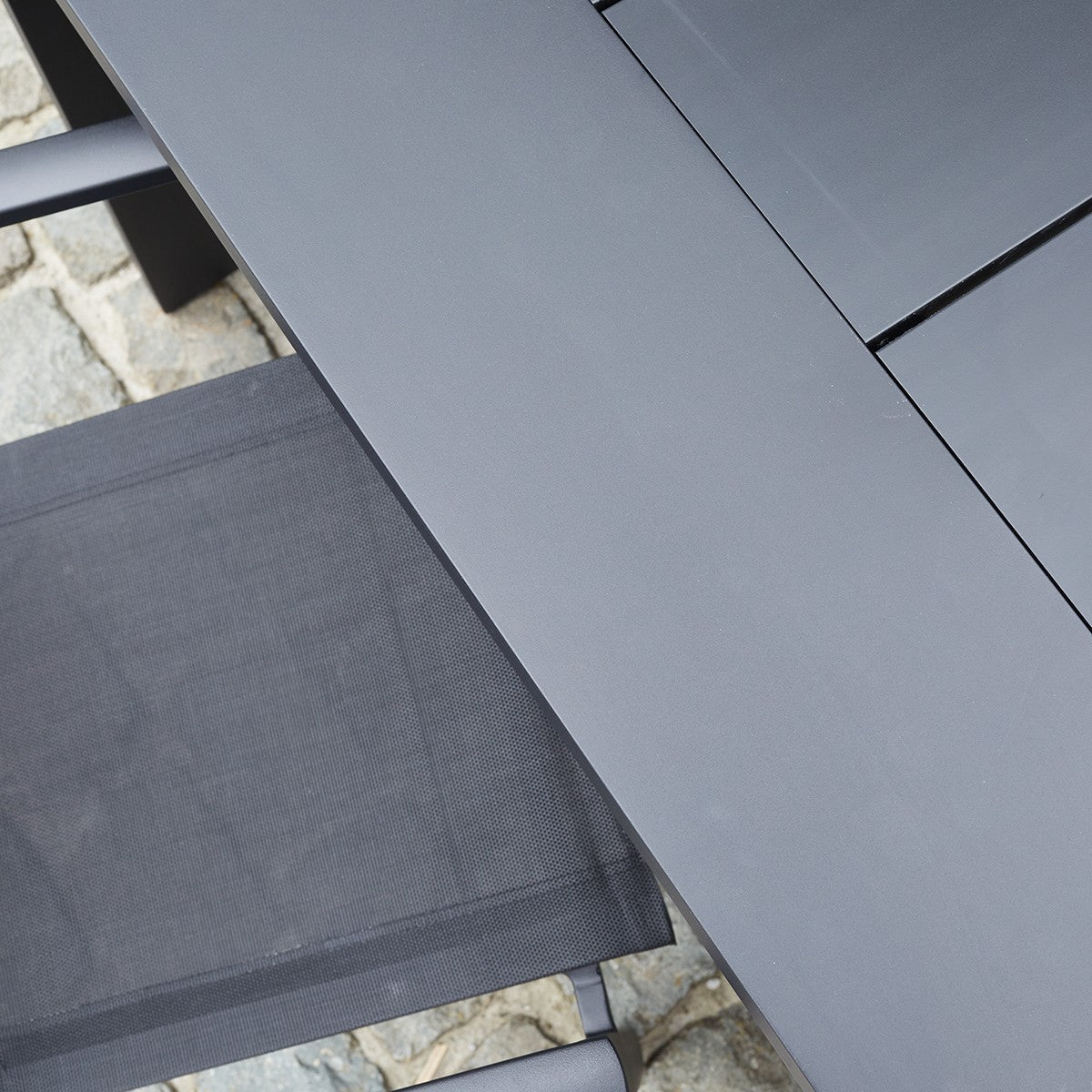 IBIZA - Mesa de exterior de aluminio negro para 8 pers.