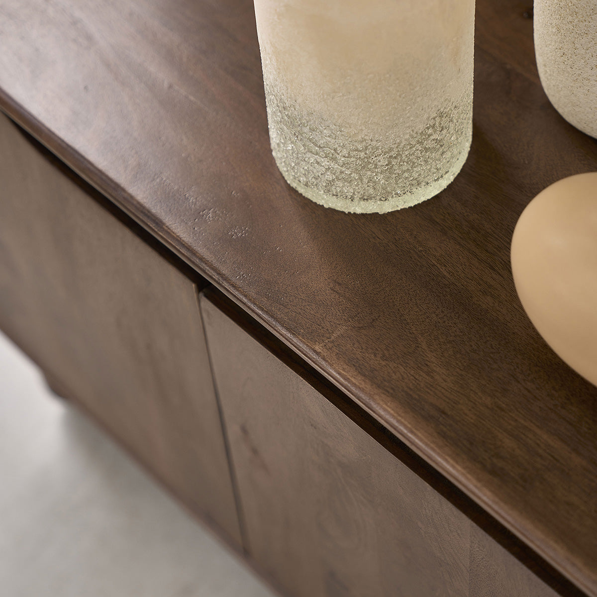 SOFIA - Mueble para la tele de madera maciza de mango, 160 cm