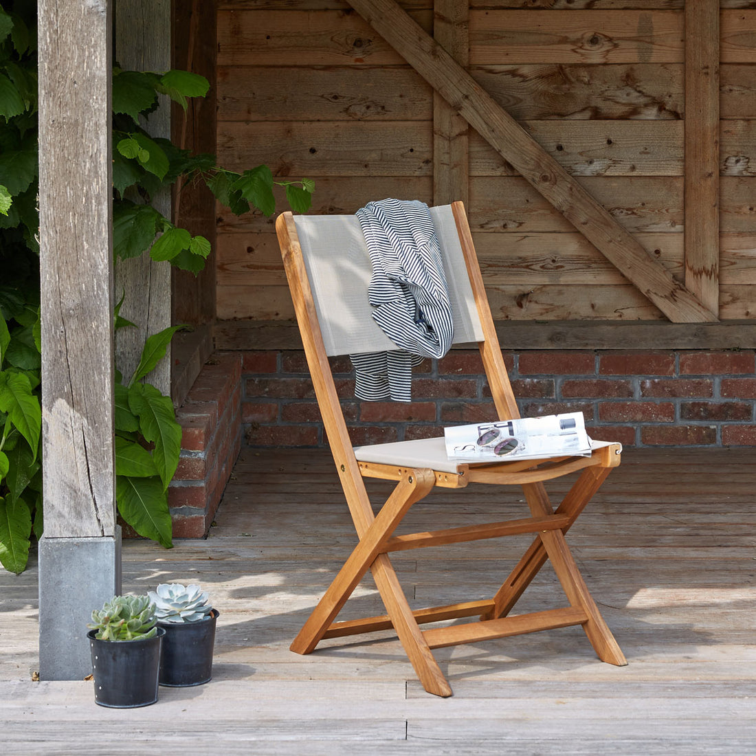 HANOÏ - Silla de exterior de acacia maciza y textileno gris HANOÏ