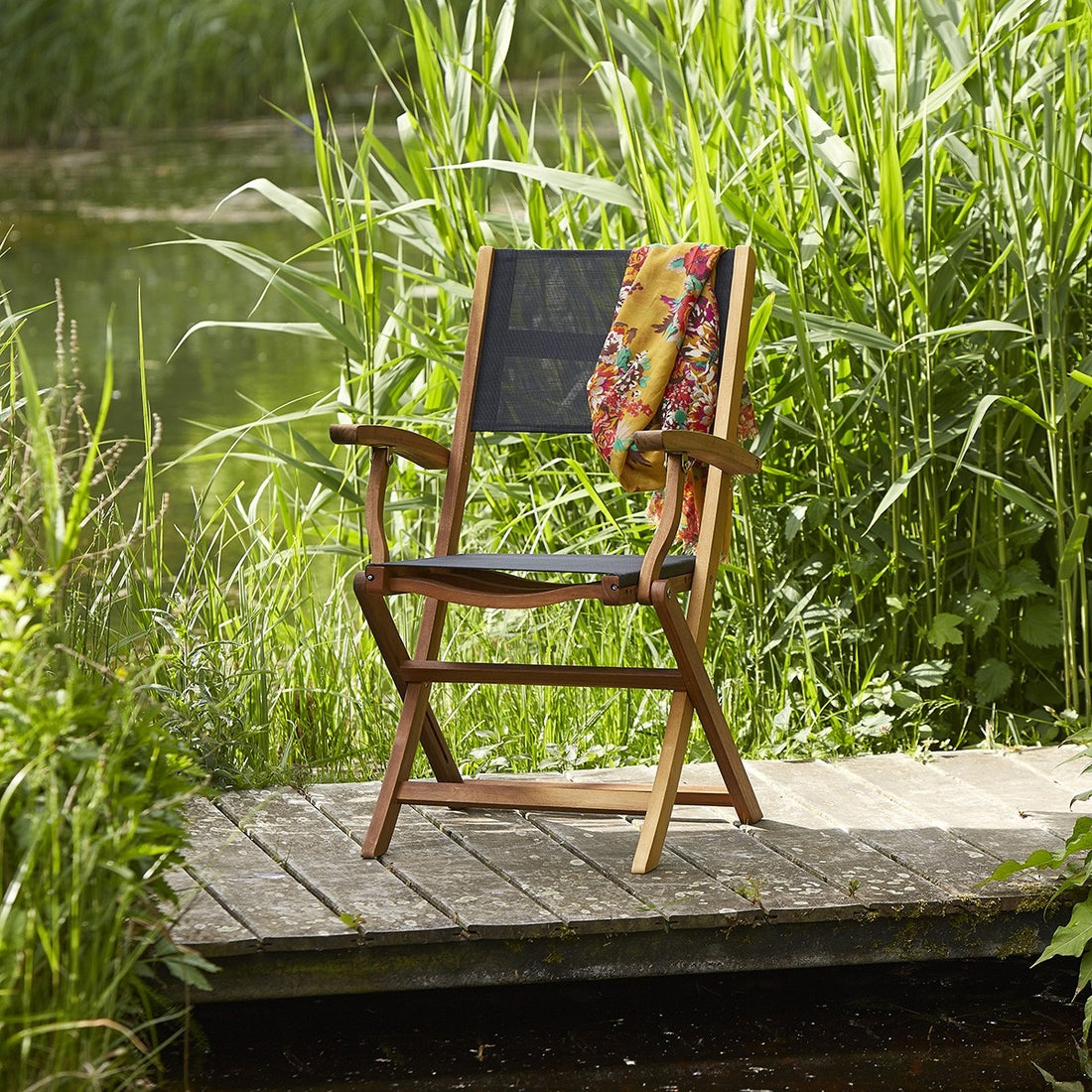 HANOÏ - Sillón de exterior de acacia maciza y textileno negro HANOÏ