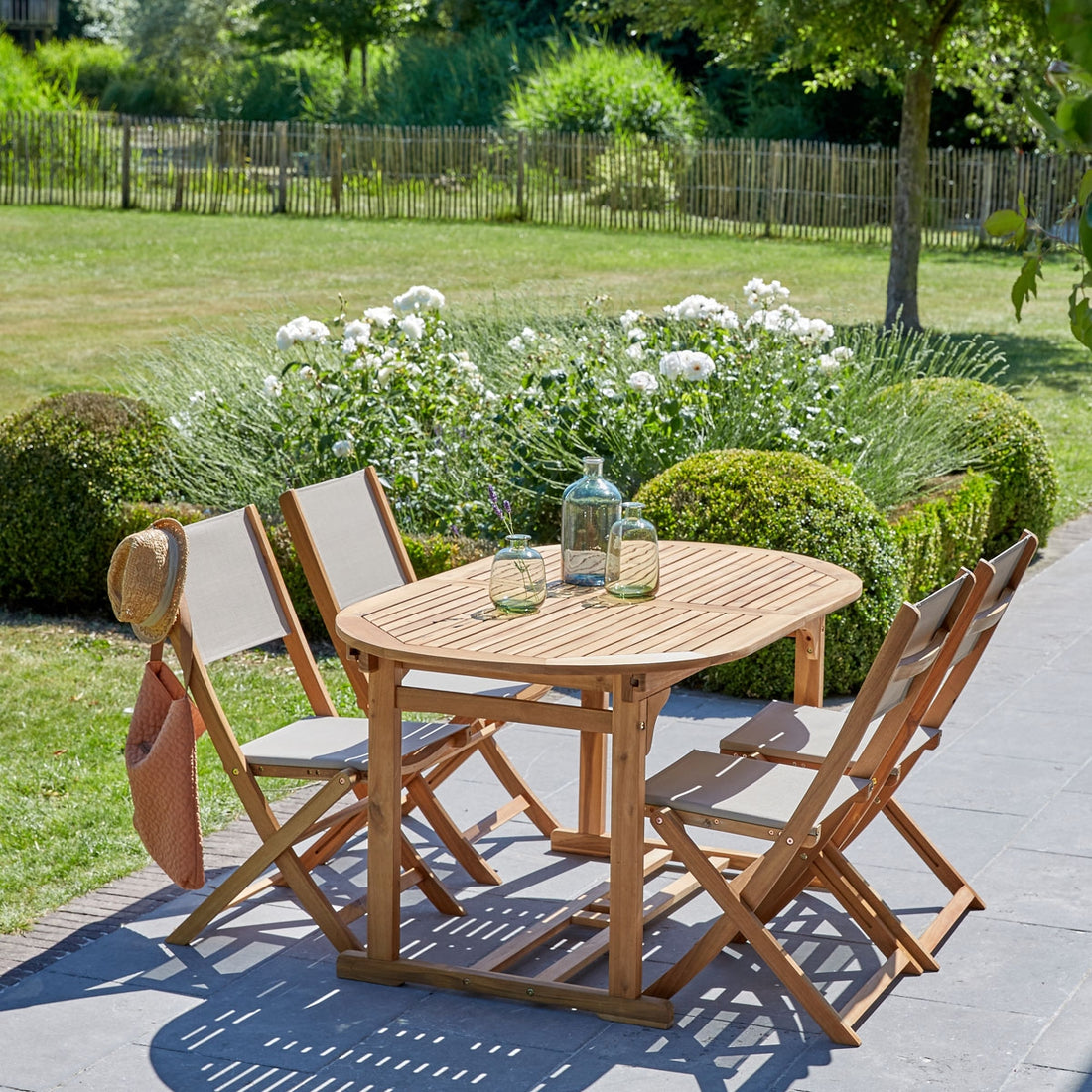 HANOÏ - Salón de exterior de acacia maciza FSC y textileno gris para 4 pers. HANOÏ