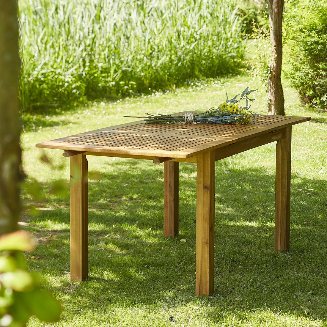 HANOÏ - Mesa de exterior de acacia de 6 plazas. HANOÏ