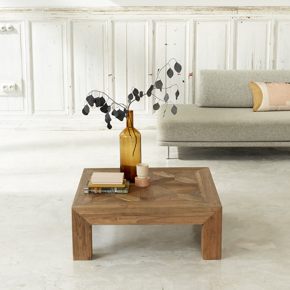 CARGO - Mesa baja de teca maciza reciclada de 80 cm