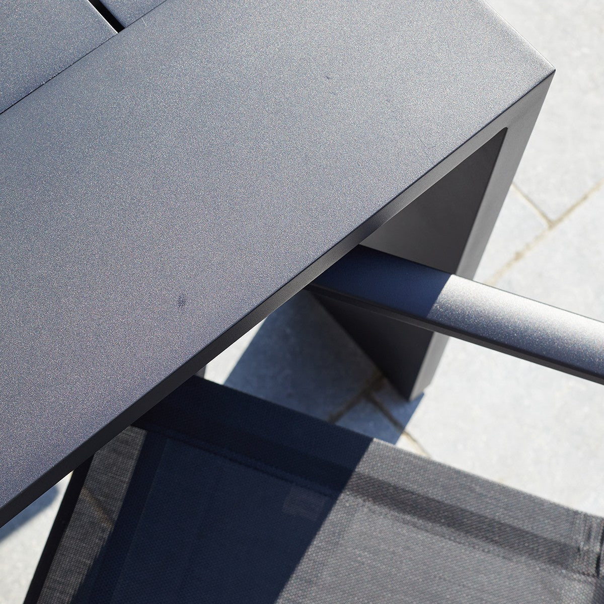 IBIZA - Mesa de exterior de aluminio negro para 6 pers.