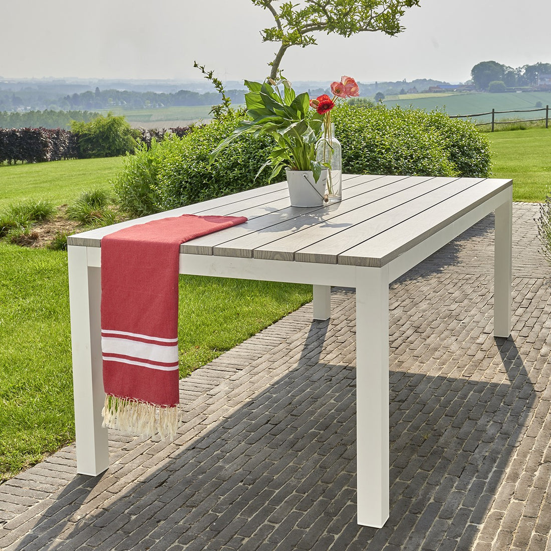 TAMPA - Mesa de exterior de aluminio blanco y gris para 8 pers. TAMPA