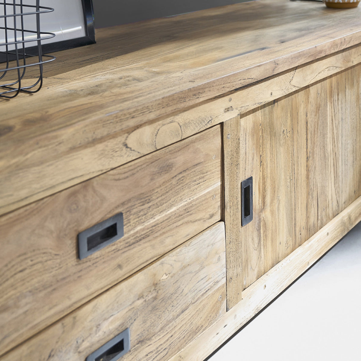 CARGO - Mueble de TV de teca maciza reciclada de 180 cm