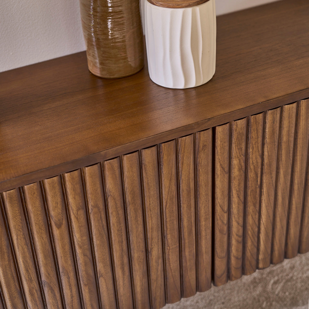 TRINIDAD - Mueble de TV suspendido de mindi macizo 170 cm