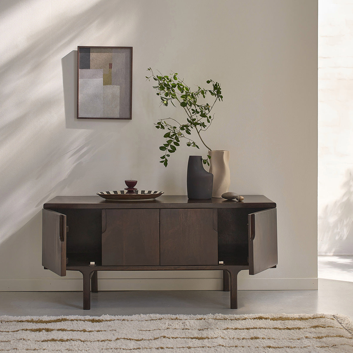 LAZARE - Mueble para la televisión de madera maciza de mango, 120 cm