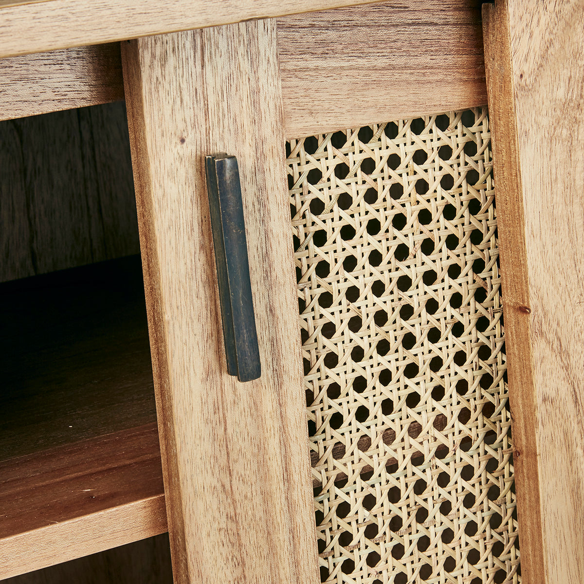 AUBIN - Cómoda de mindi macizo y rejilla 100 cm