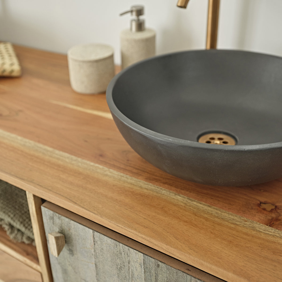 EDEN ROCK - Mueble para lavabo de acacia maciza y piedra de 155 cm