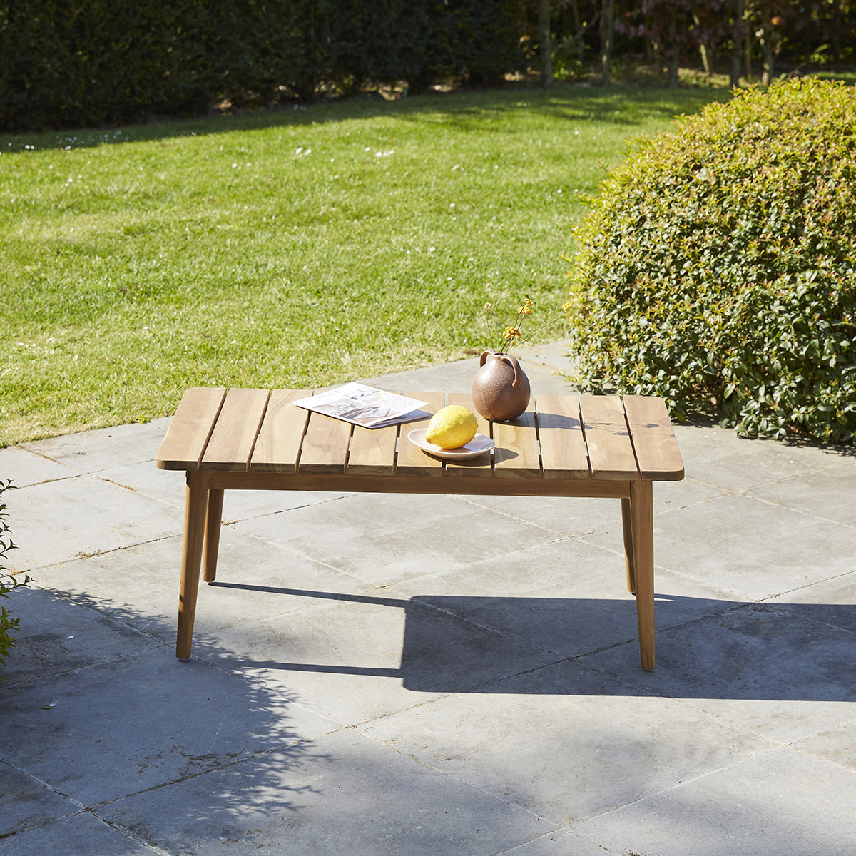 66-table_basse_de_jardin_en_teck_massif-01.jpg
