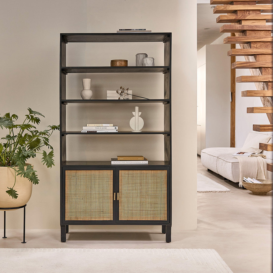 BLAISE - Librería alta de mango macizo negro y rejilla, H 170 cm