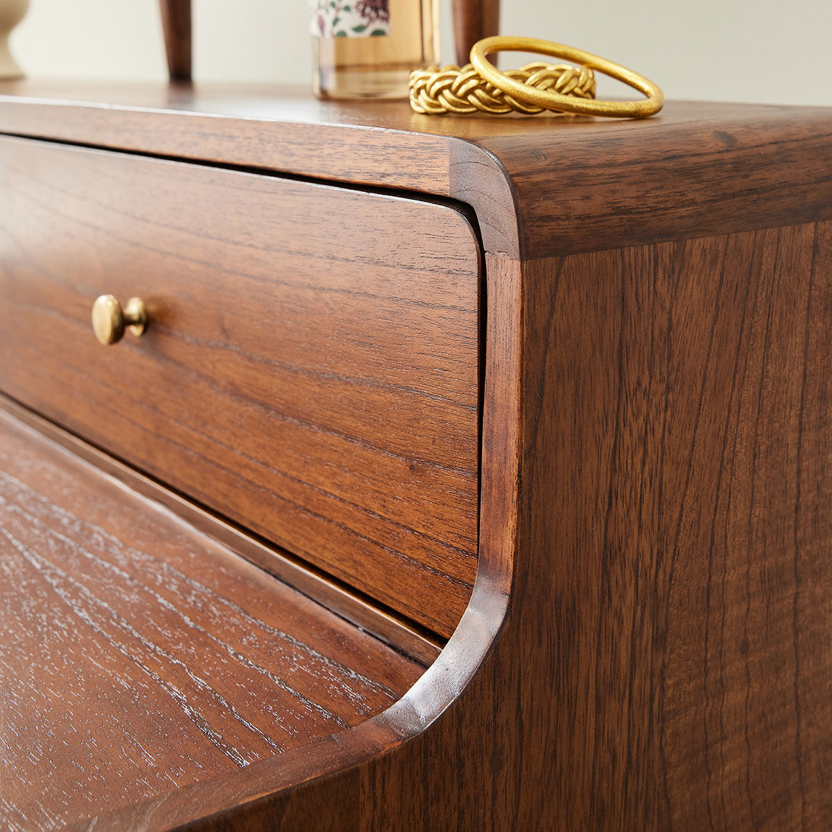 VINTAGE - Escritorio de mindi macizo acabado nogal 90 cm