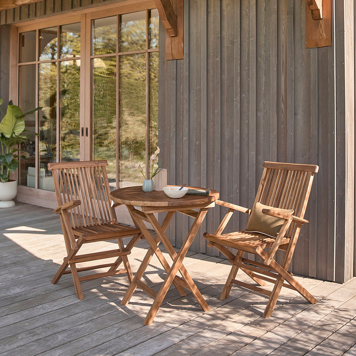 BALI - Mesa de exterior redonda de teca maciza aceitada para 4 pers.