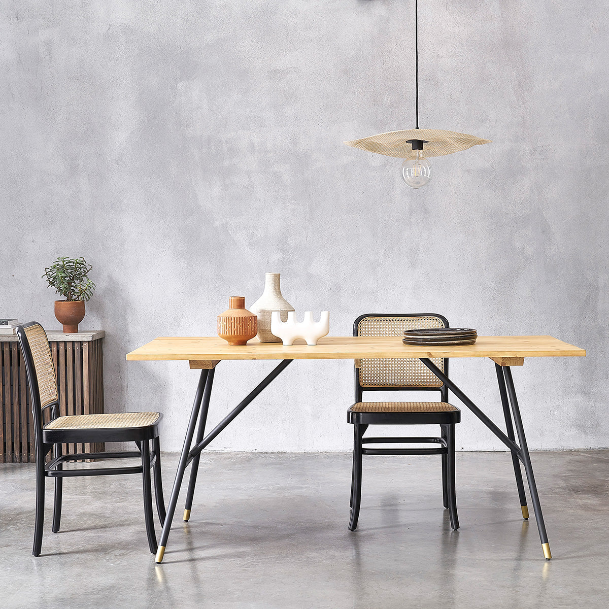 ROBIN - Mesa de pino macizo y metal para 6 pers.