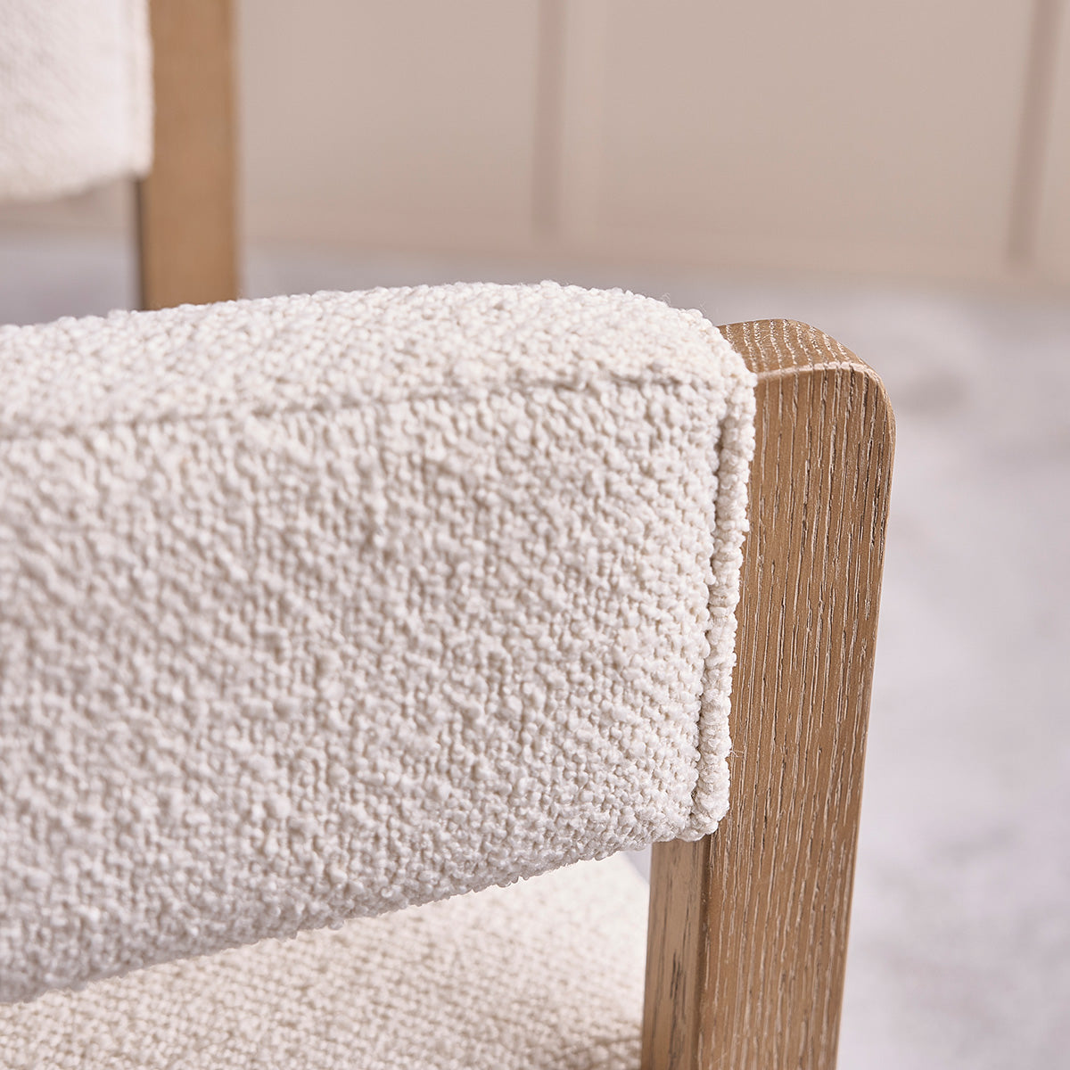 CLÉA - Silla de roble y tejido bouclette