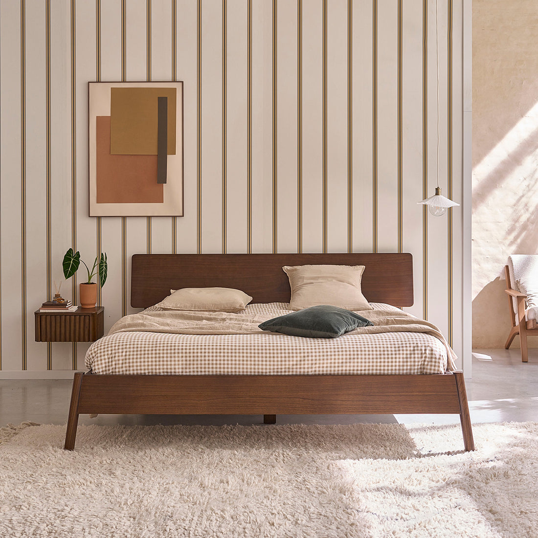 VINTAGE - Cama de madera de mindi con acabado nogal 180 cm con somier