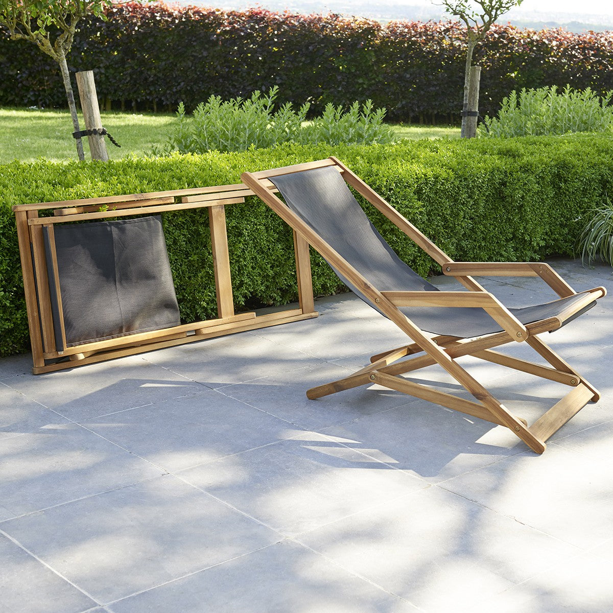 HANOÏ - Tumbona de acacia maciza y textileno negro (juego de 2)