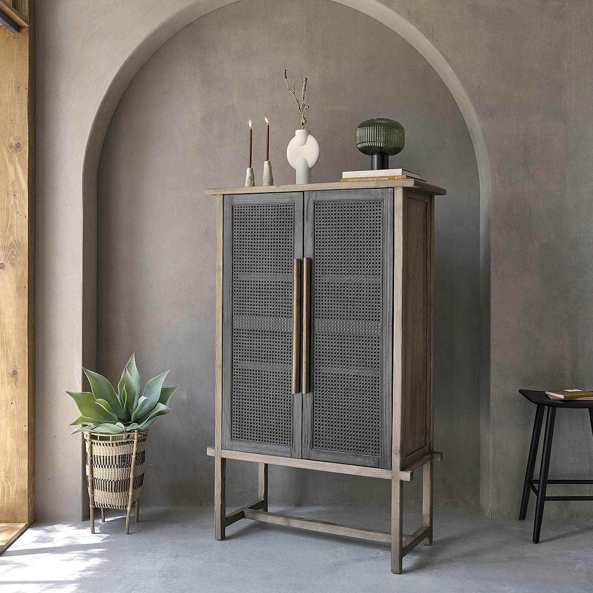 1137-armoire_en_bois_recycle_massif-03.jpg