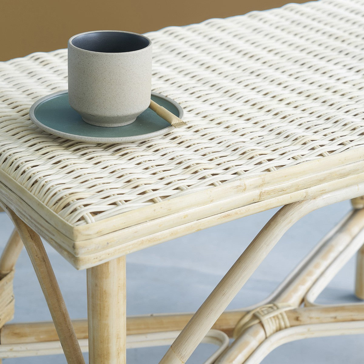 ALBANE - Mesa de centro de ratán natural