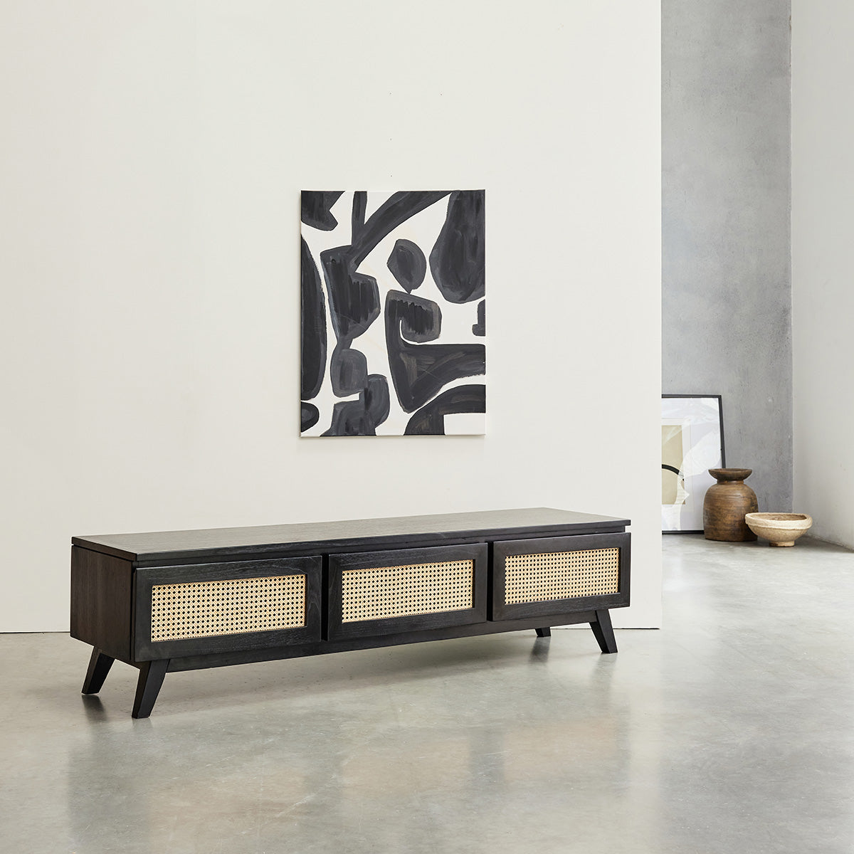 ISÉE - Mueble de TV de mindi macizo y rejilla negro 160 cm