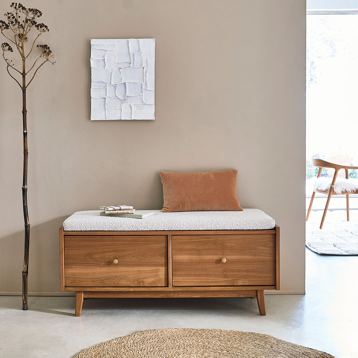 SERENE - Banco de teca maciza y tejido buclé de 120 cm