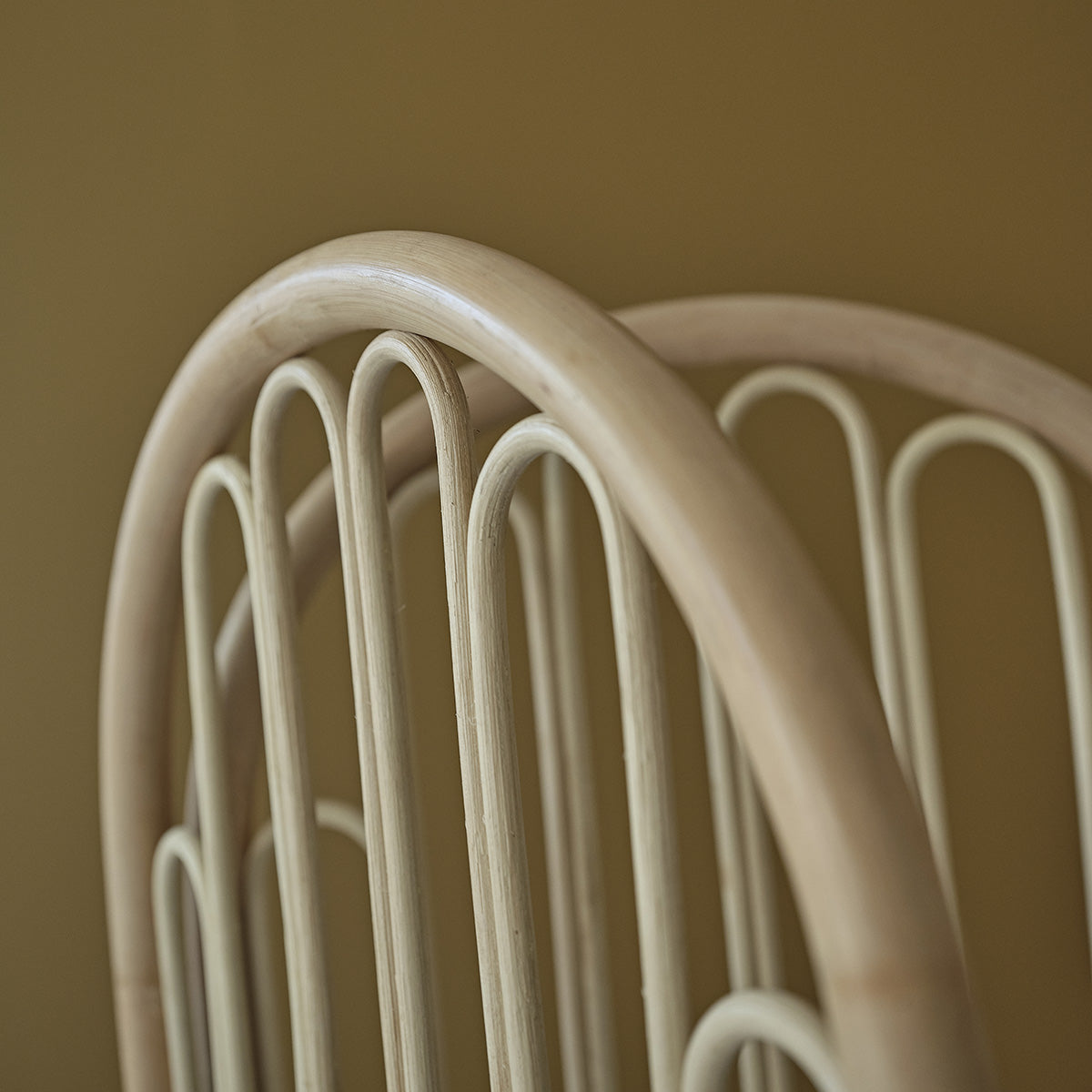 BOHO - Biombo de ratán calado