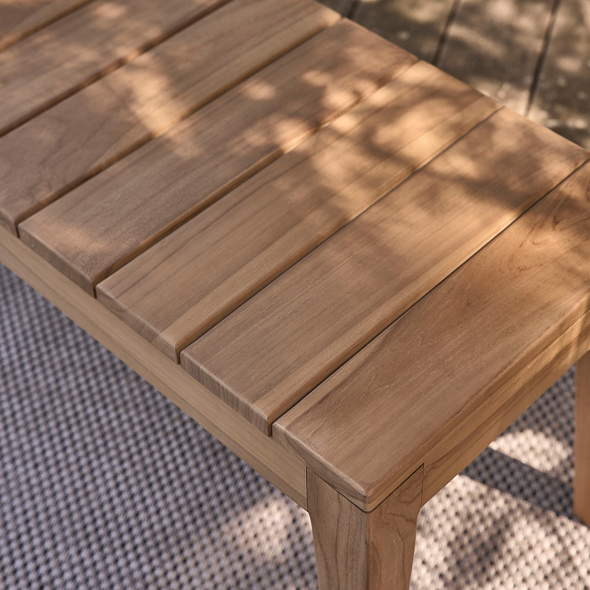 BARI - Banco de exterior de teca maciza de 180 cm con cojín