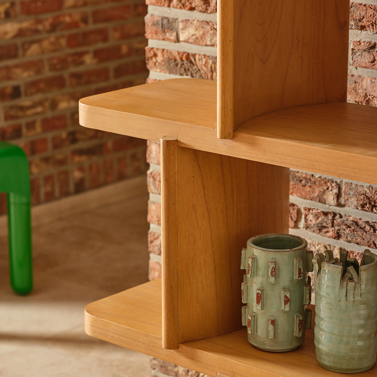OTTO - Librería de madera de mindi natural de 160 cm