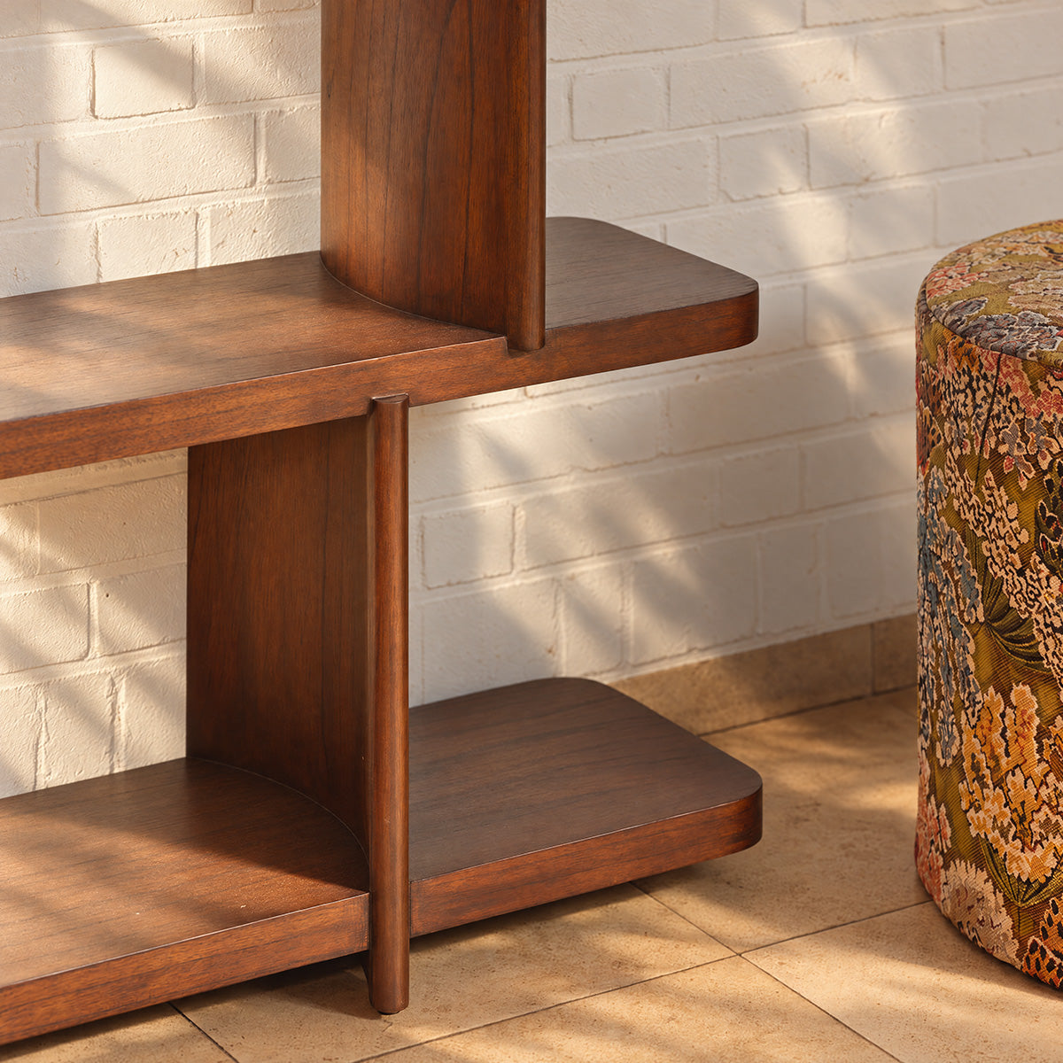 OTTO - Librería de madera de mindi marrón de 160 cm