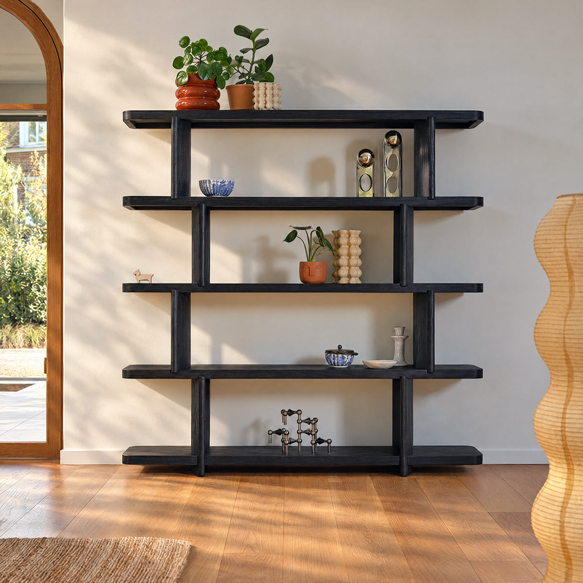 OTTO - Estantería de madera de mindi negra, 161 cm de altura