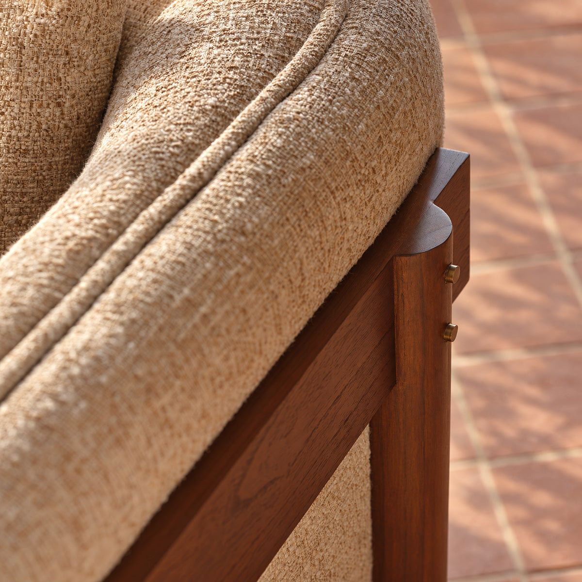 YVES - Sofá de dos plazas «Mindi» con tapizado de tela beige jaspeada