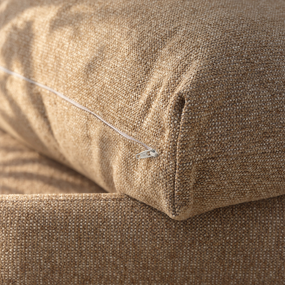 LEOPOLD - Sillón modular de tela texturizada de color marrón claro 