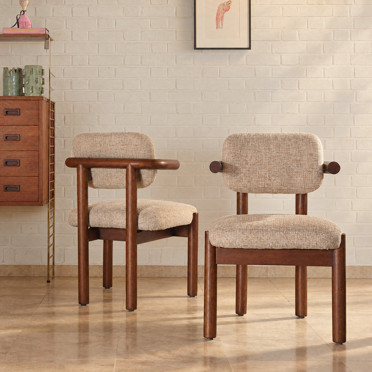 NEO - Juego de 2 sillas de madera maciza de mindi y tela texturizada en beige jaspeado