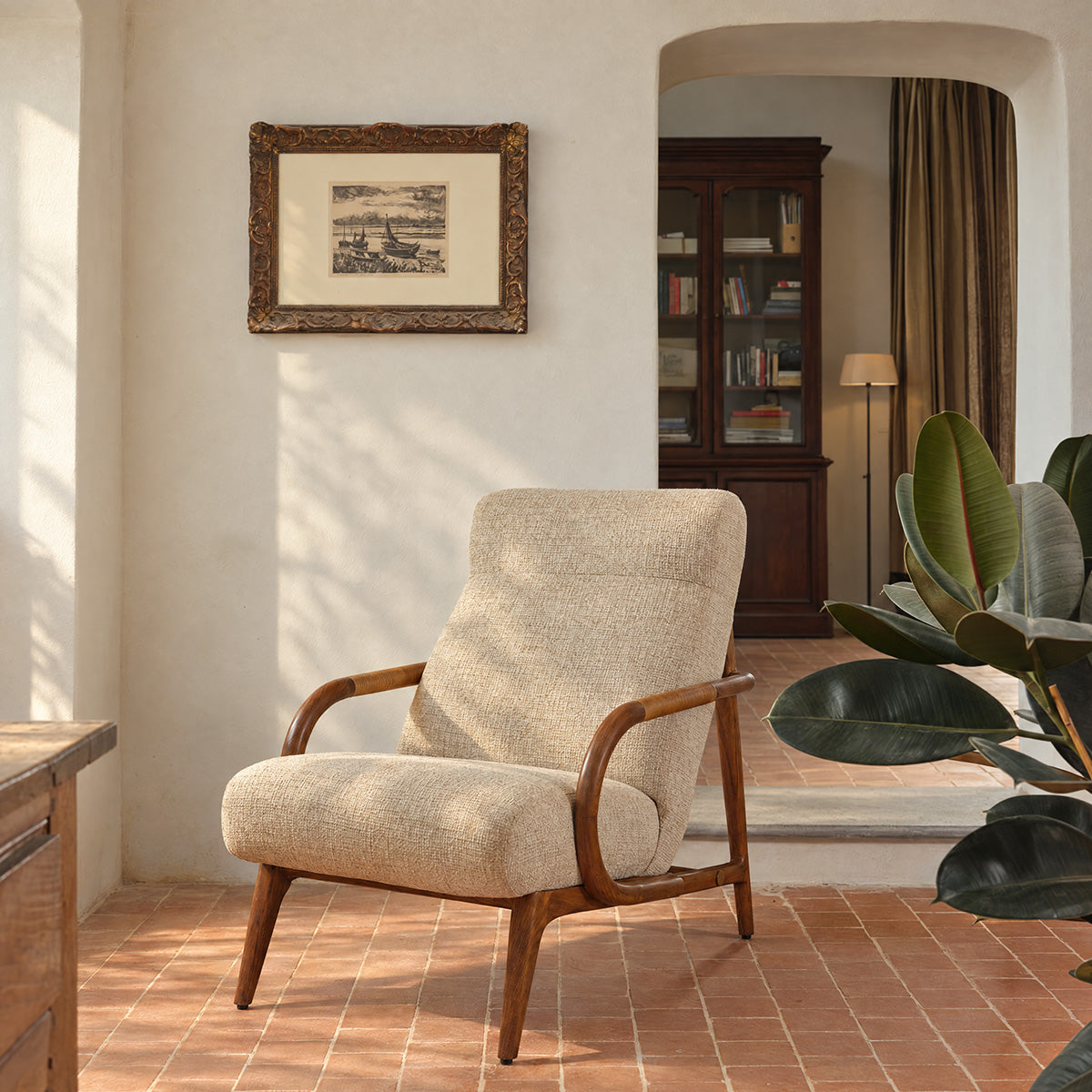 GABIN - Sillón de madera maciza de mindi, ratán y tela beige jaspeada