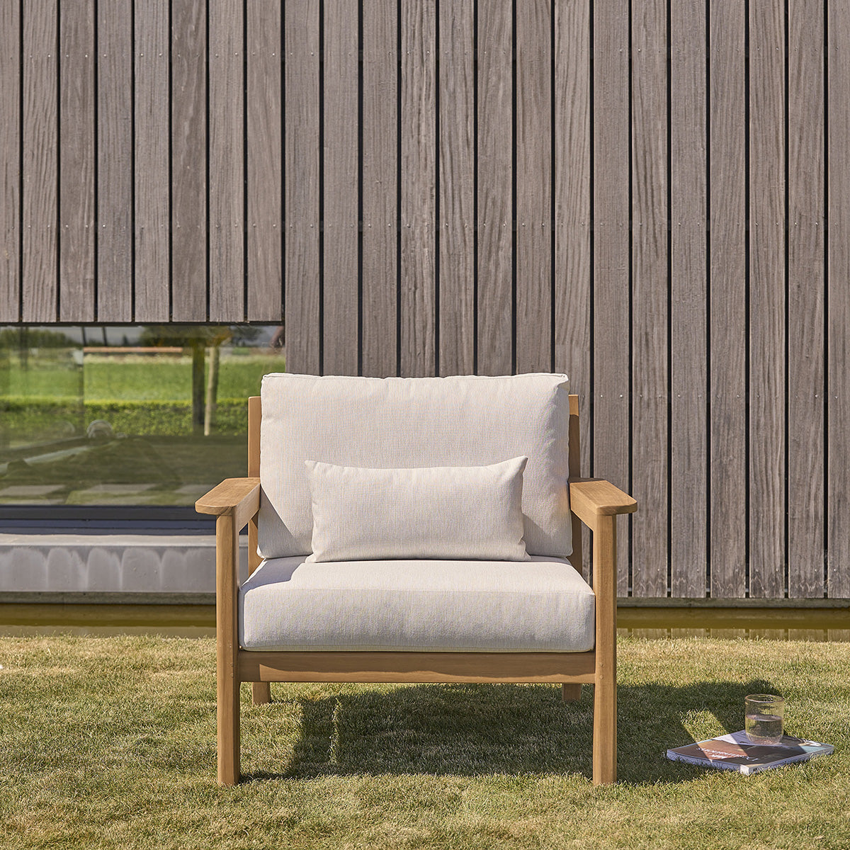 MAORA - Sillón de jardín de teca maciza con cojines