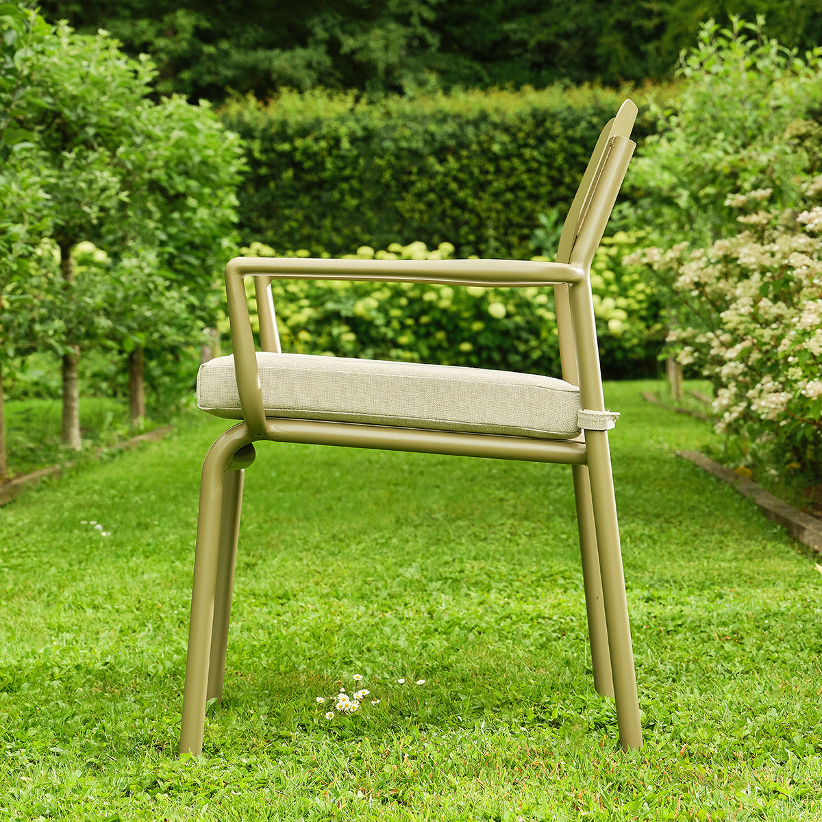 FDJ0015-fauteuil_de_jardin_en_aluminium_et_tissu_beige_chine_lot_de_2-05.jpg
