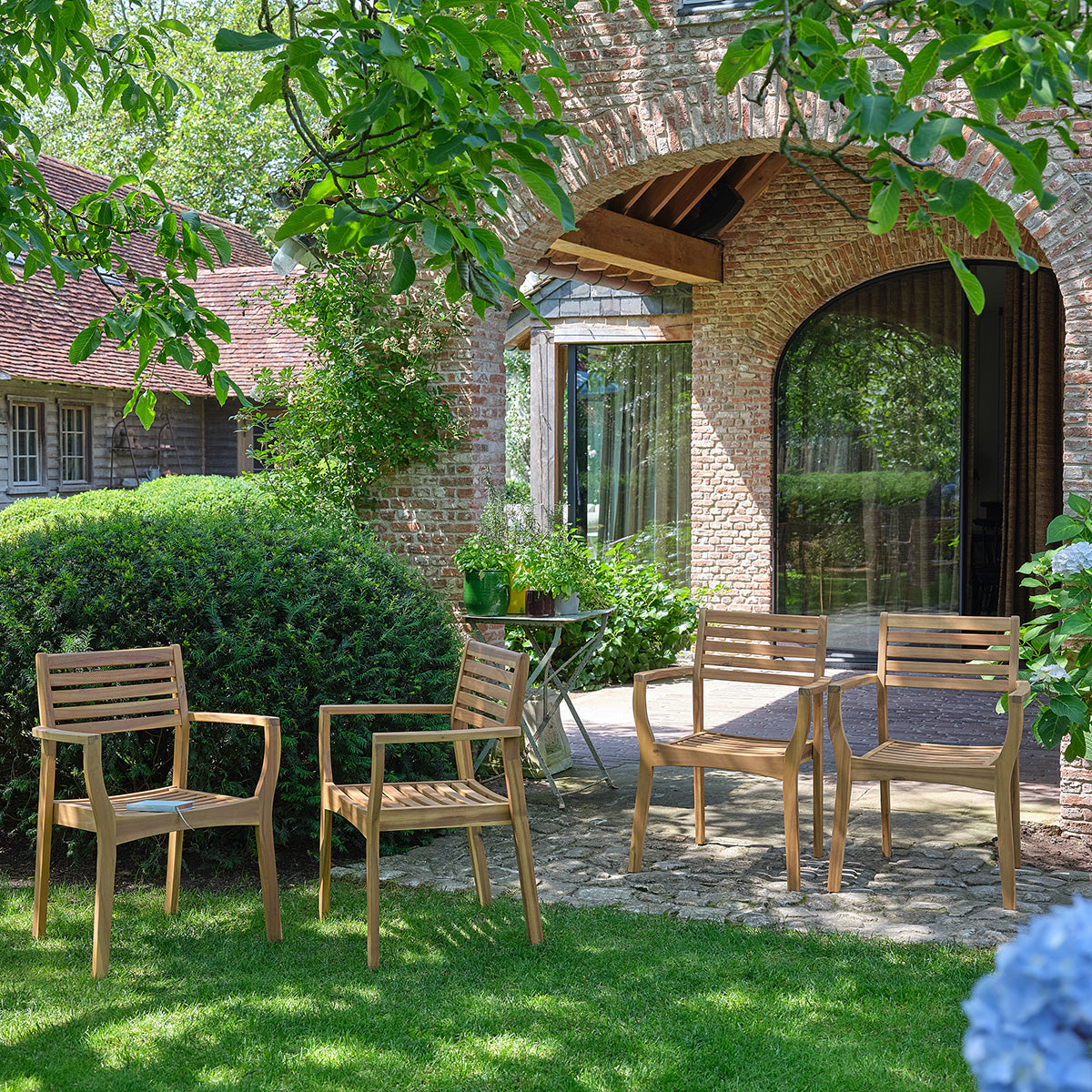 MILOS - Sillón de jardín de madera maciza de acacia aceitada (juego de 4)