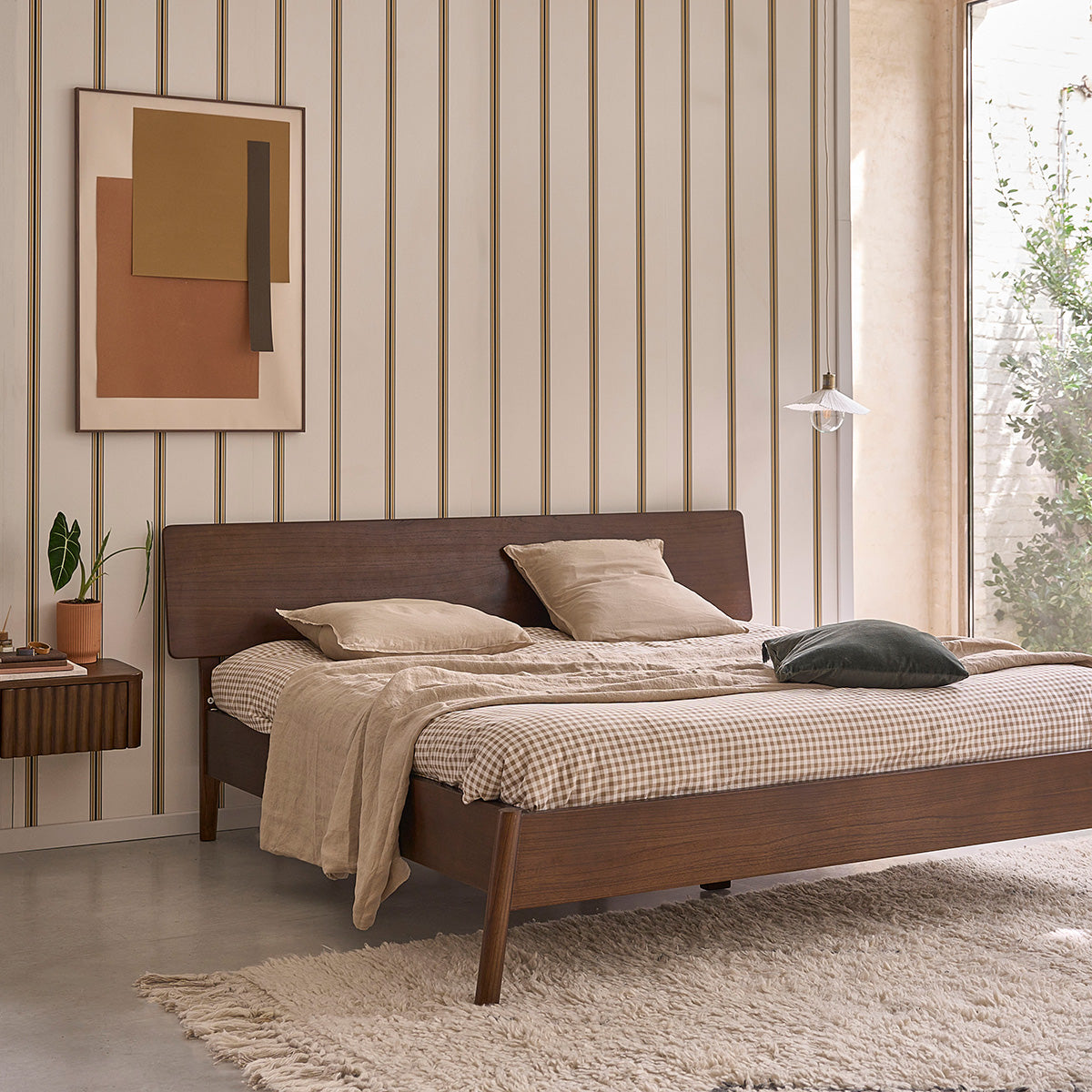VINTAGE - Cama de madera de mindi con acabado nogal 180 cm con somier