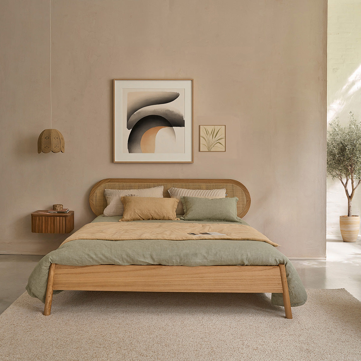 NINA - Cama de madera de mindi y mimbre de 180 cm con somier