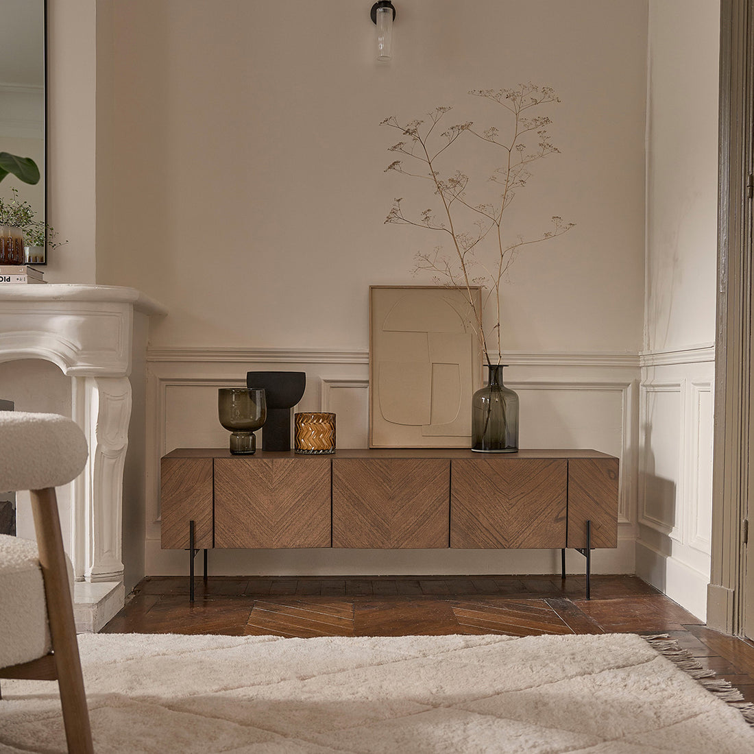 CALIX - Mueble de TV de mindi macizo con patas de metal 160 cm