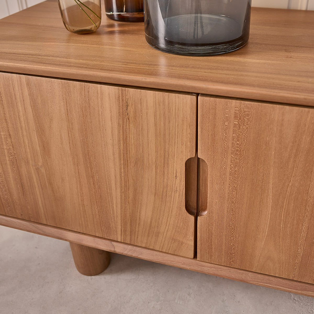 GUSTAVE - Mueble de TV de teca maciza de 150 cm