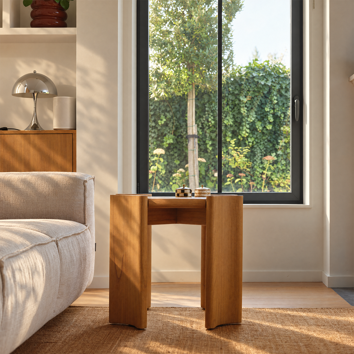 ALVAR - Mesita auxiliar de madera de mindi natural