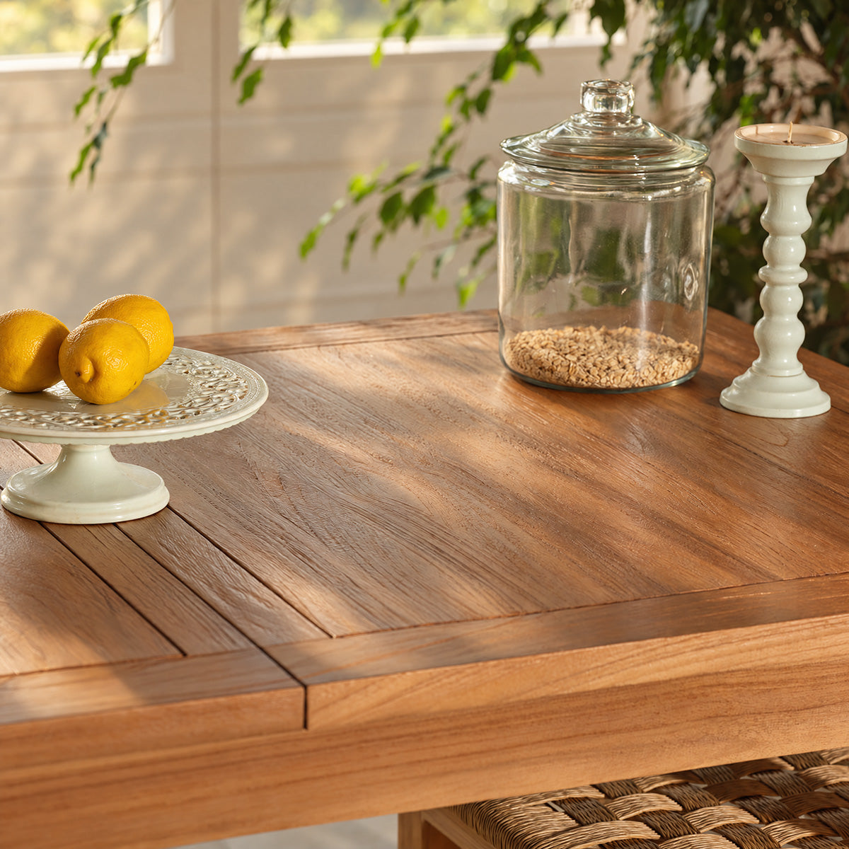 UZES - Mesa extensible de teca maciza para 8 personas.